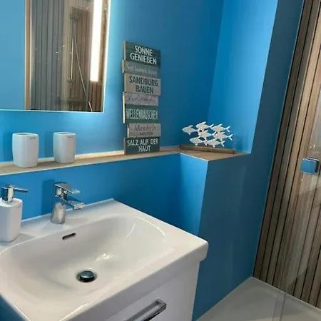 Appartement Sadebo Traveblick Mit Balkon - Parkplatz - 6 Gaste *